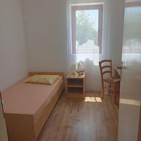 Kuca Za Odmor Mira Blizu Biograda Na Moru