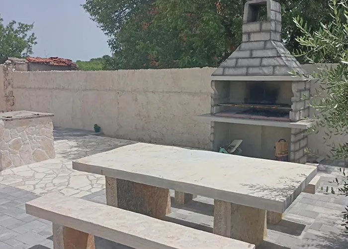 Kuca Za Odmor Mira Blizu Biograda Na Moru * Donja Jagodnja