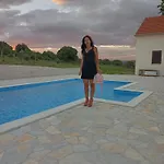 Kuca Za Odmor Mira Blizu Biograda Na Moru 度假居
