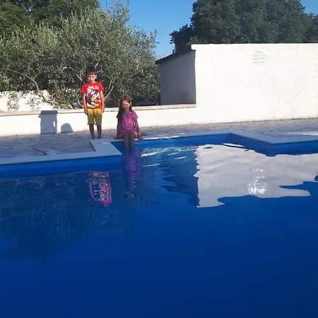 Kuca Za Odmor Mira Blizu Biograda Na Moru Nyaraló Donja Jagodnja