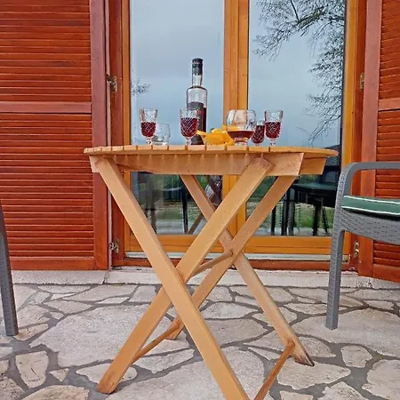 Holiday home Kuca Za Odmor Mira Blizu Biograda Na Moru *