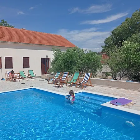 Nyaraló Kuca Za Odmor Mira Blizu Biograda Na Moru Donja Jagodnja