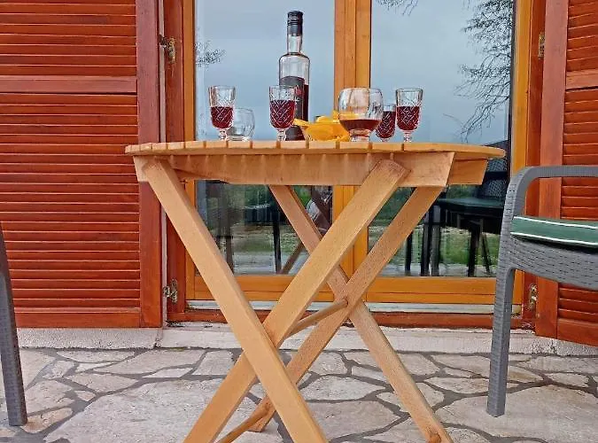 Nyaraló Kuca Za Odmor Mira Blizu Biograda Na Moru *