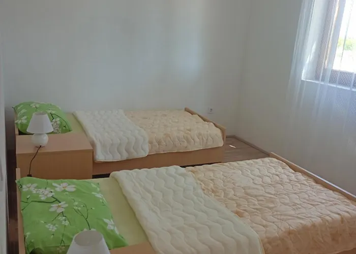 Kuca Za Odmor Mira Blizu Biograda Na Moru * Donja Jagodnja