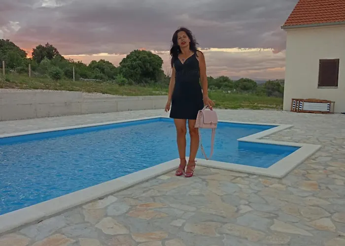 Kuca Za Odmor Mira Blizu Biograda Na Moru Vakantiehuis