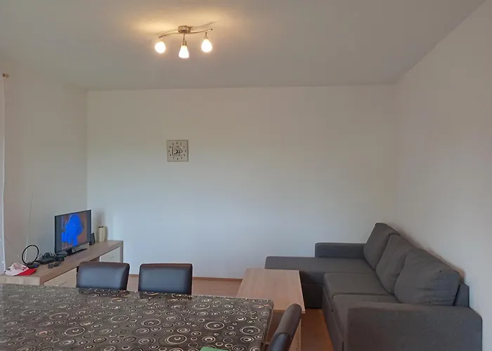 Kuca Za Odmor Mira Blizu Biograda Na Moru Nyaraló Donja Jagodnja